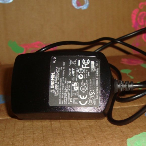 GARMIN NUVI 660 GPS with Leather Case - Picture 8 of 14